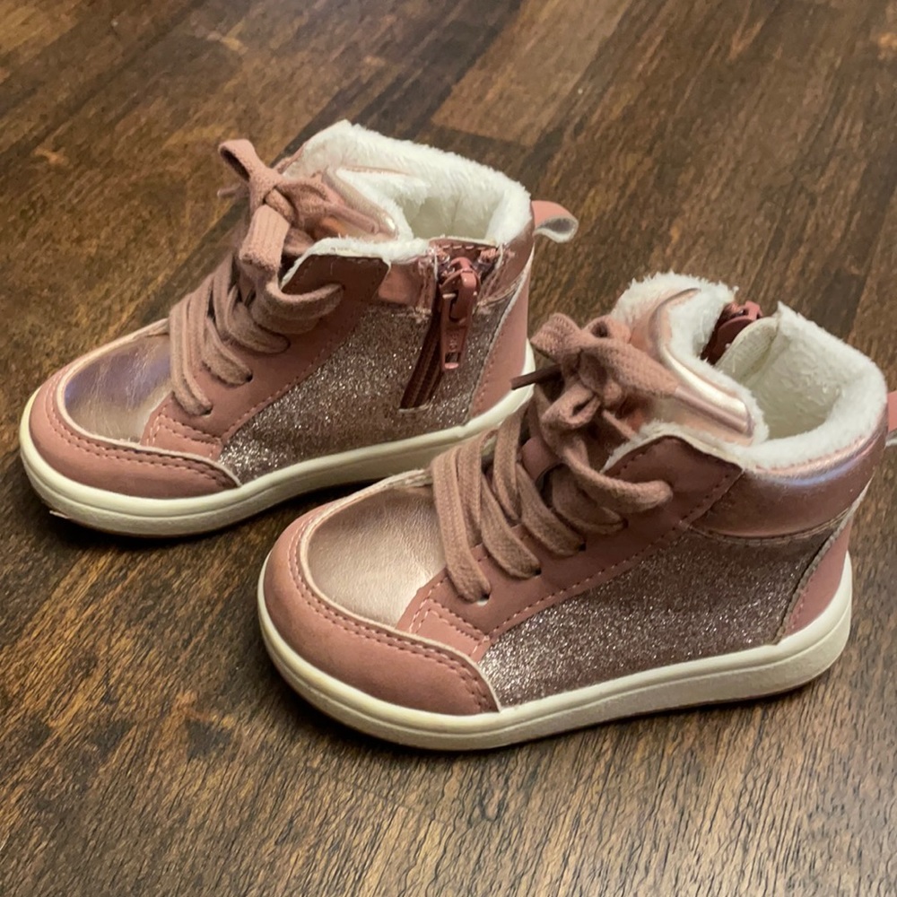 Toddler Shoes - Size 4/5